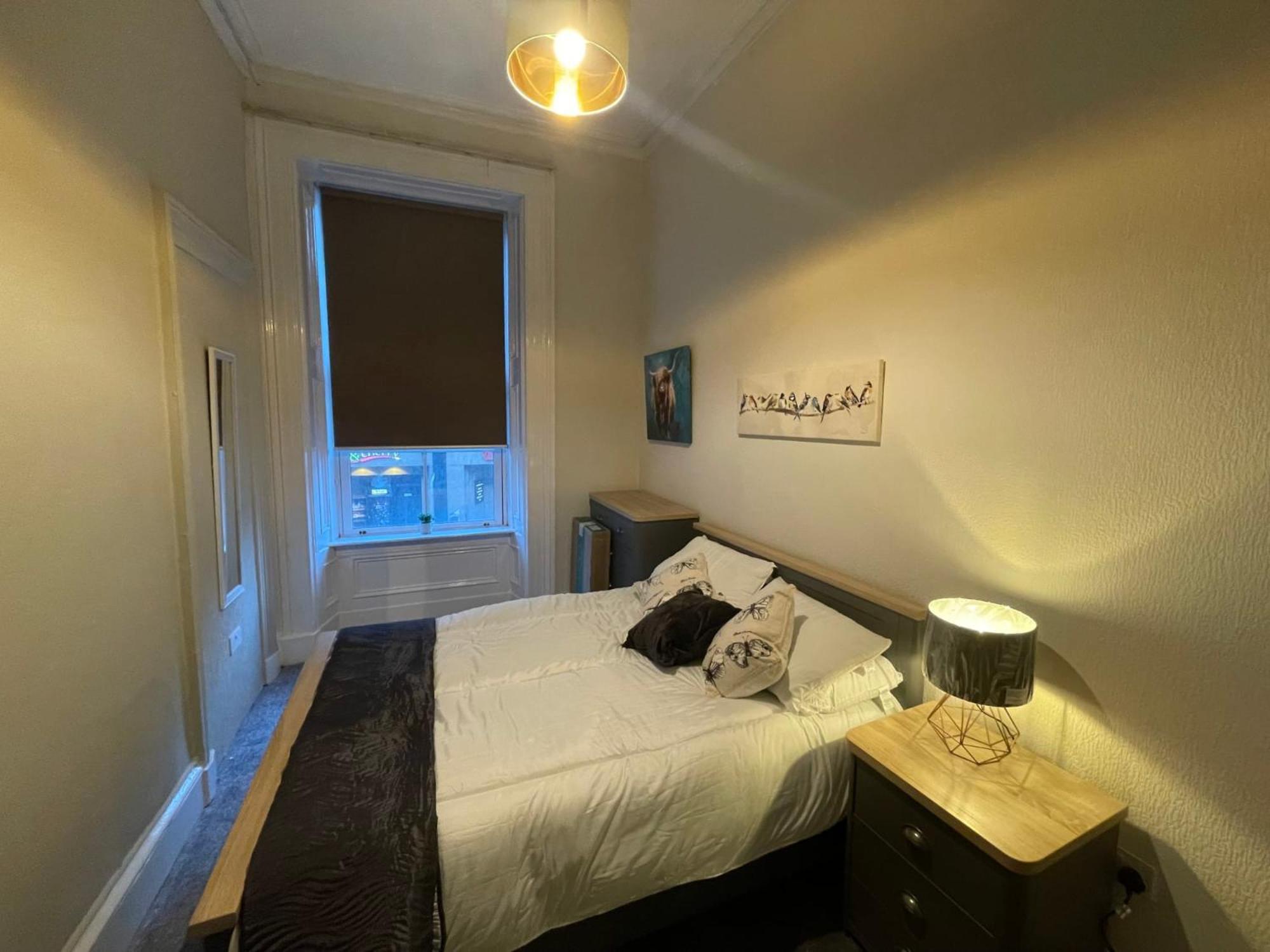 Traditional 5 Bedroom City Centre Apartment กลาสโกว์ ภายนอก รูปภาพ
